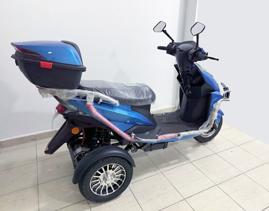 MOTO ELÉCTRICA DE 3 RUEDAS
